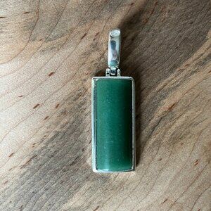 Aventurine Green Gemstone Set in Silver Tone Metal - Pendant Jewelry